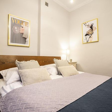 Old Town Heart II - New Town Square - Just Renovated! Apartment วอร์ซอ ภายนอก รูปภาพ